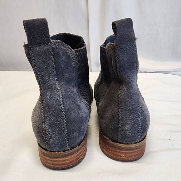 Toms Ella Womens Casual Slip On Chelsea Ankle Bootie Grey Suede Low Heels Size 7 - Picture 4 of 13